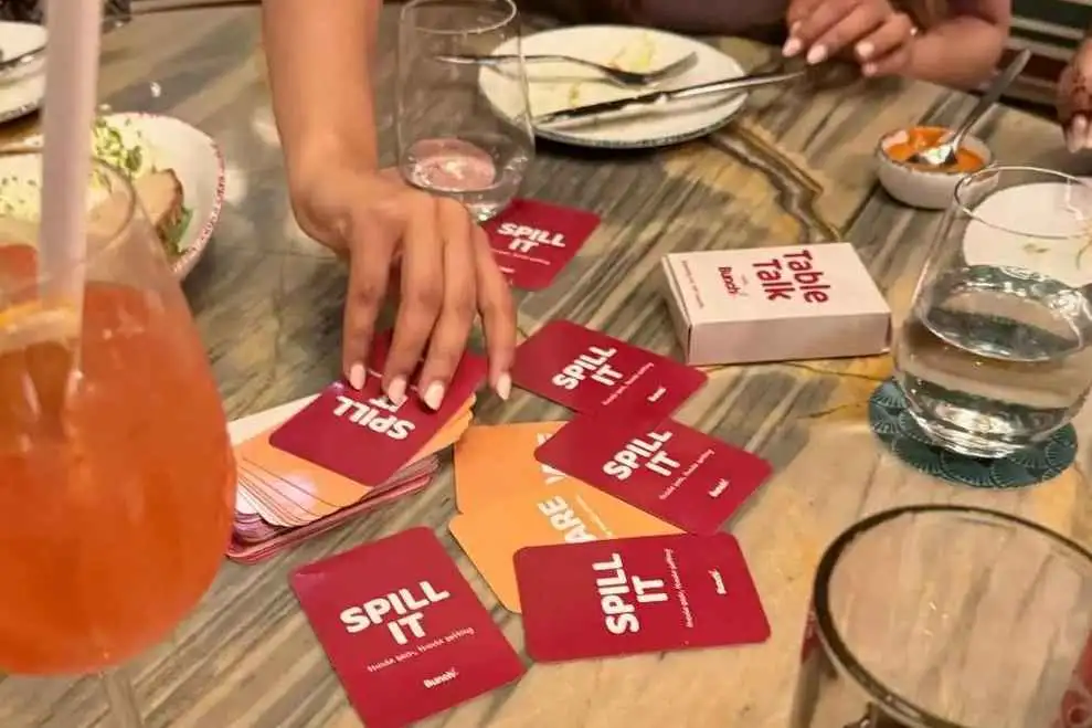 Make new friends over dinner