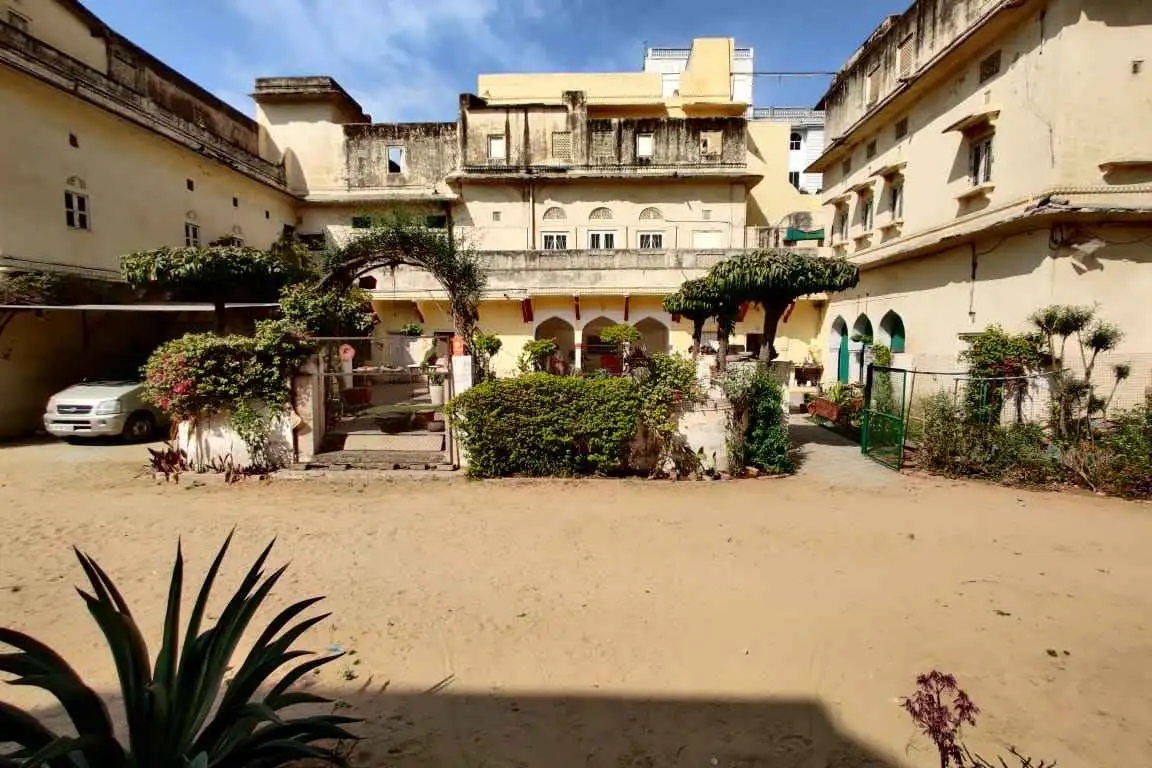 Dinner at a Heritage Home